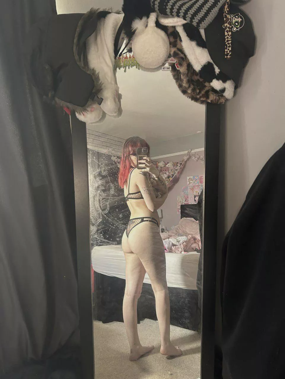 every 'hello' gets a vid to jerk off too