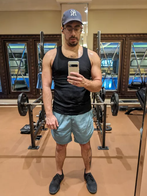 Happy Monday, let's sweat!