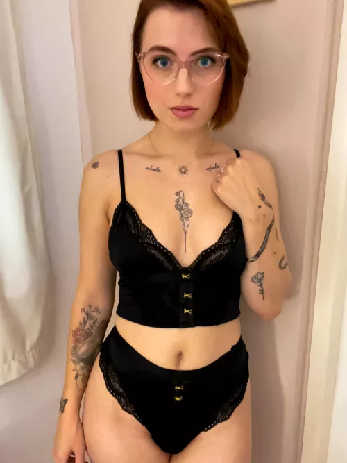 How do I look in this top?