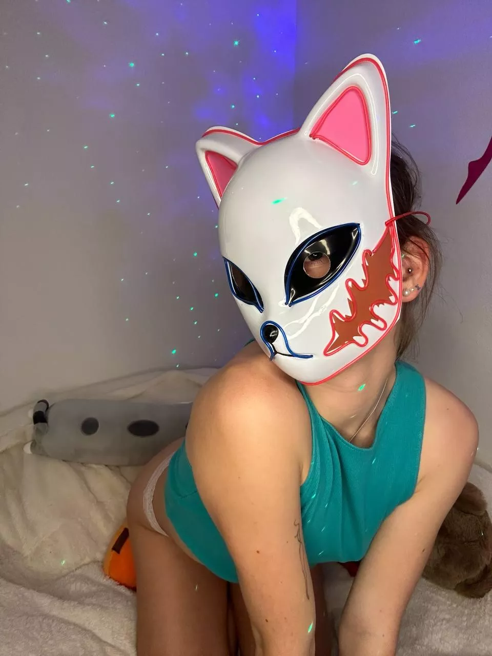 I hope older men are into petite girls like me