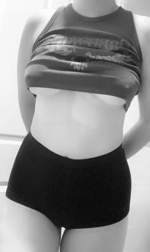 It was a little bit nippy when I got out of the shower tonight 🥶 [F] 