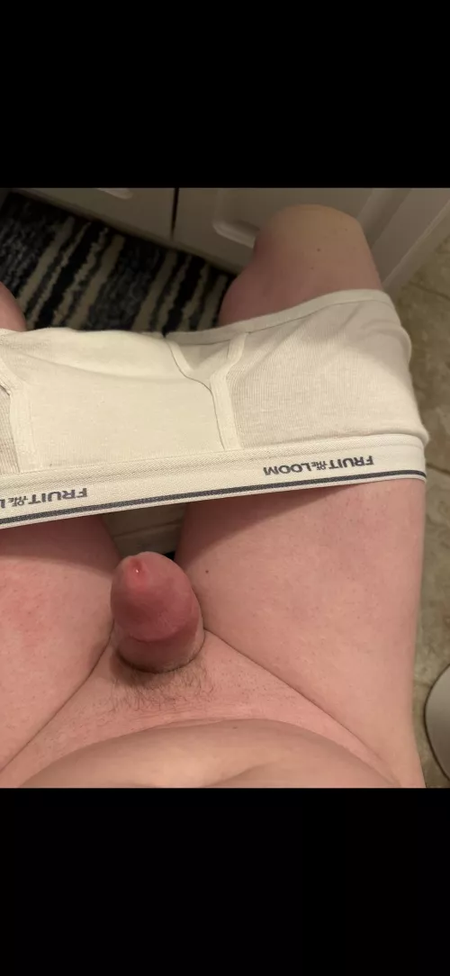 Late 40s and I’m very tiny when I’m soft and 5 to maybe 5.5” when I’m rock hard. What do you think boys? Ladies?