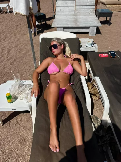 What's the best way to get your attention?