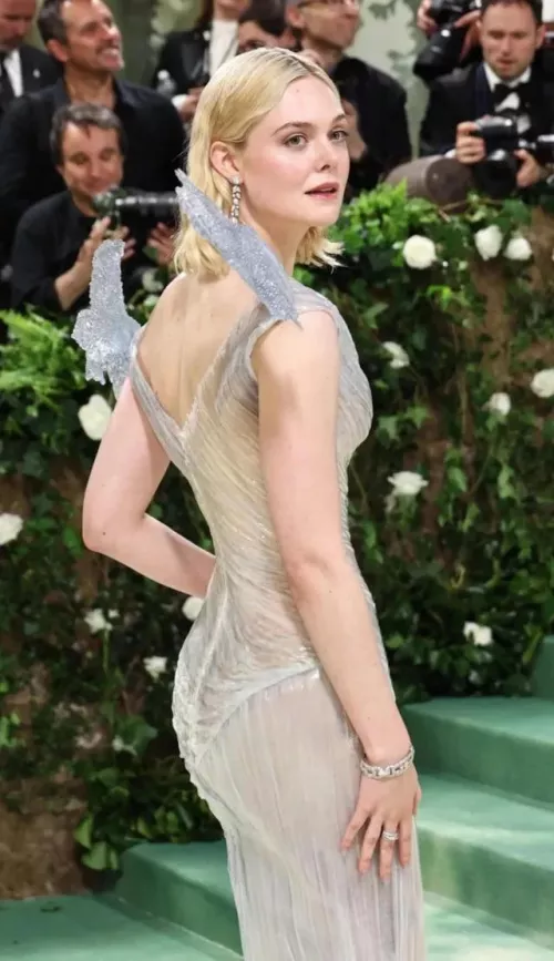 Elle Fanning