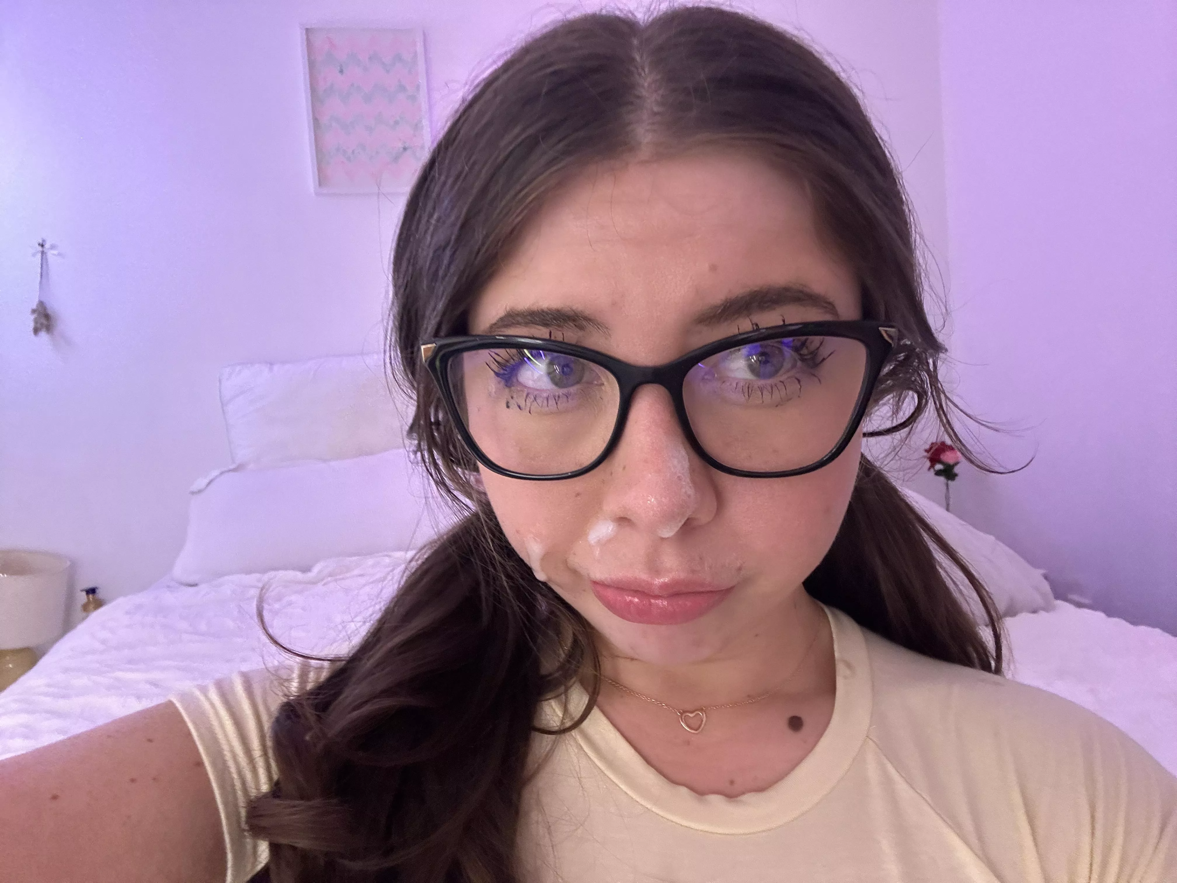 I feel pretty with a face full of cum hun...