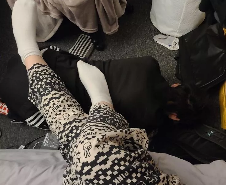 My nice and warm footrest