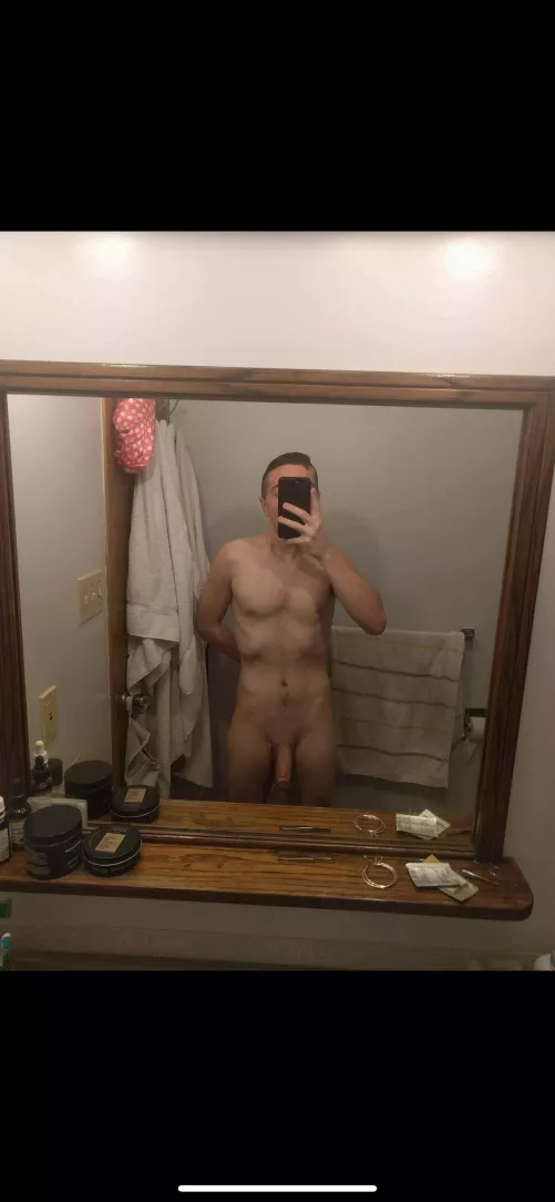 23M 5’10 175 lbs from Canada. First time posting… be nice!