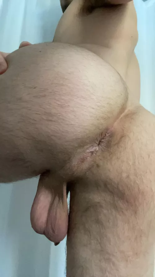 28. Jock boy who loves showing off his hole and low hangers. What would you start with?