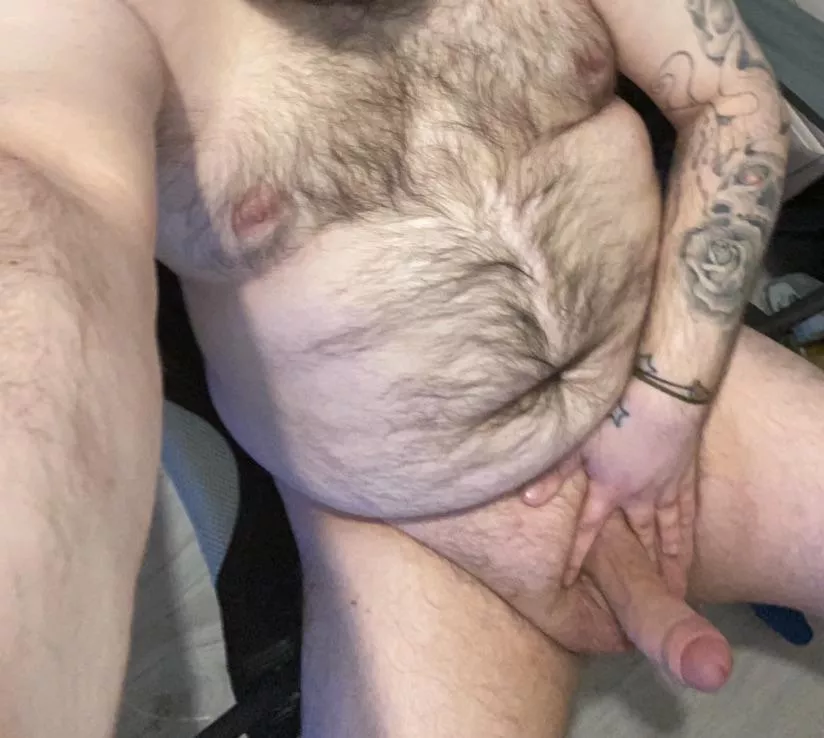 Any ladies like their men big and hairy?