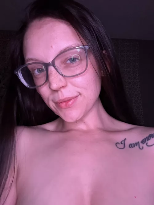 Do you think freckles are cute @smutty_fantasy 