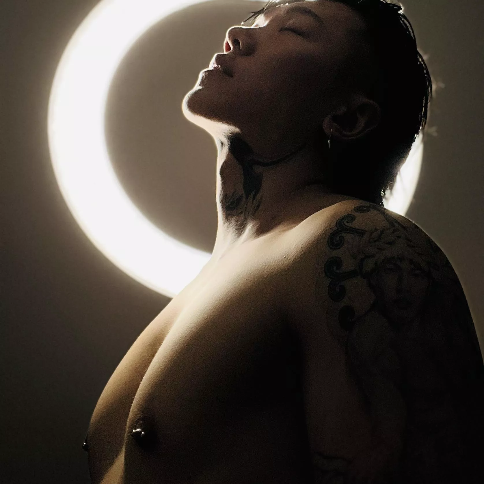 First time DIY home photoshoot 🫡