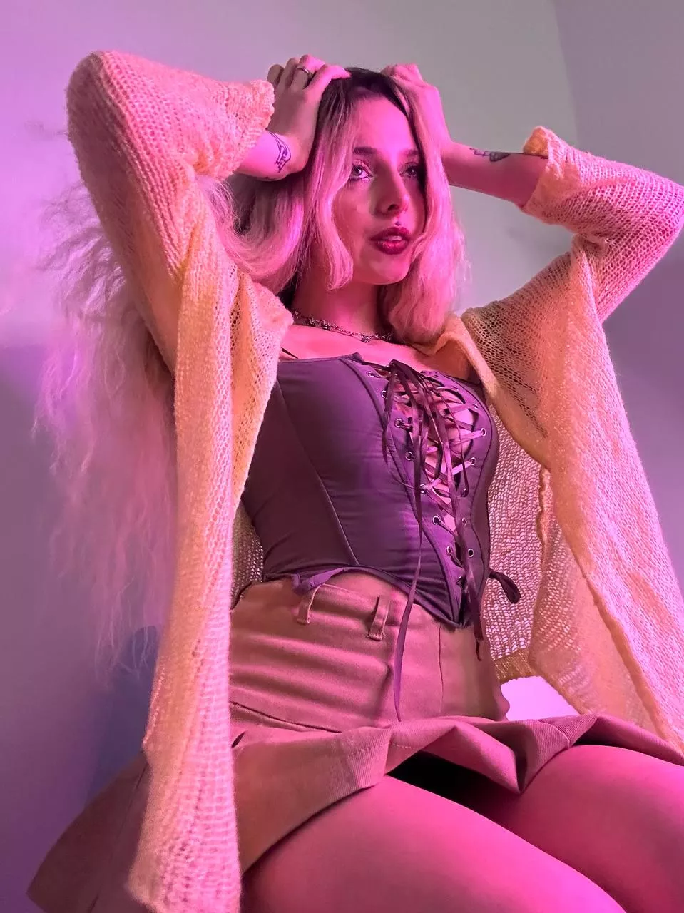 Help me get rid of this corset