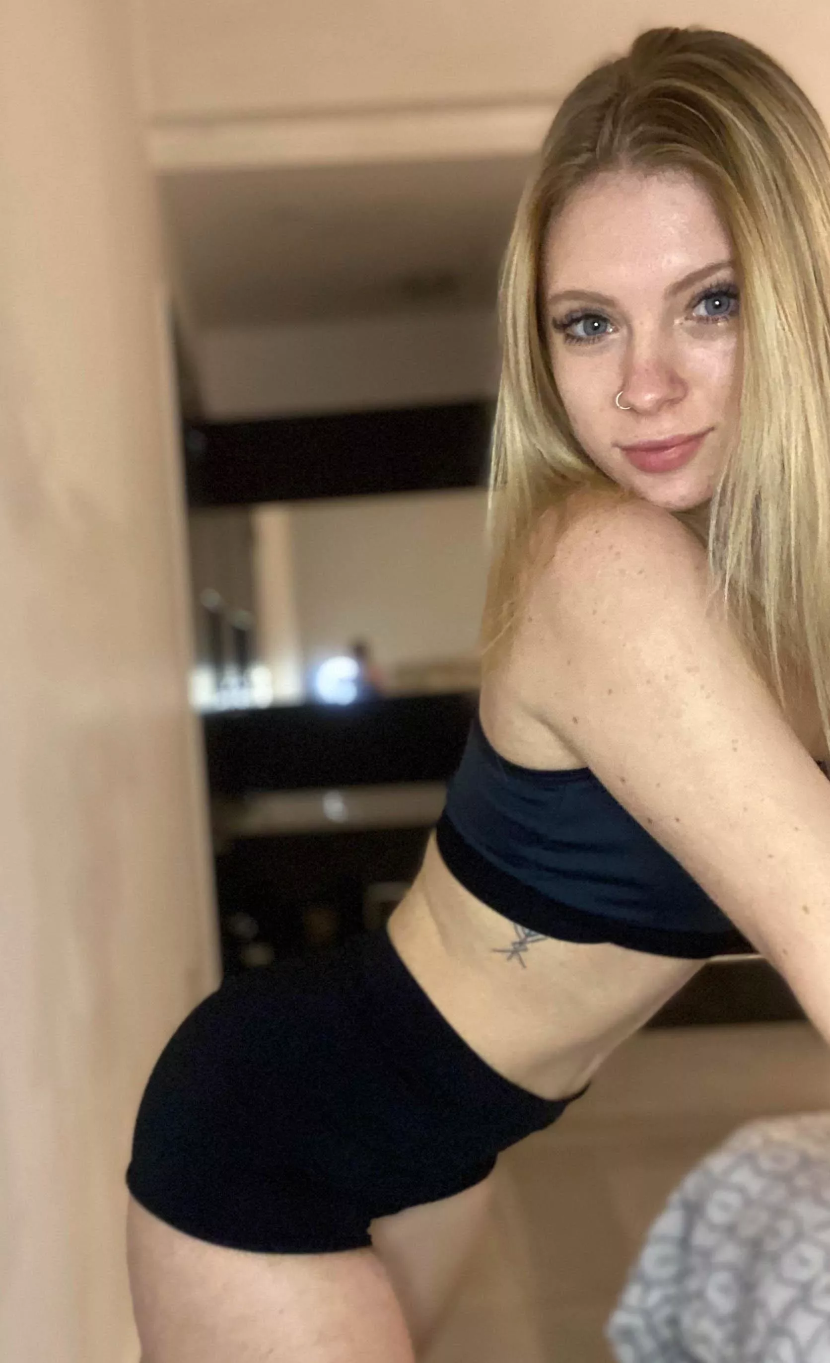 hope you like small blondes like me