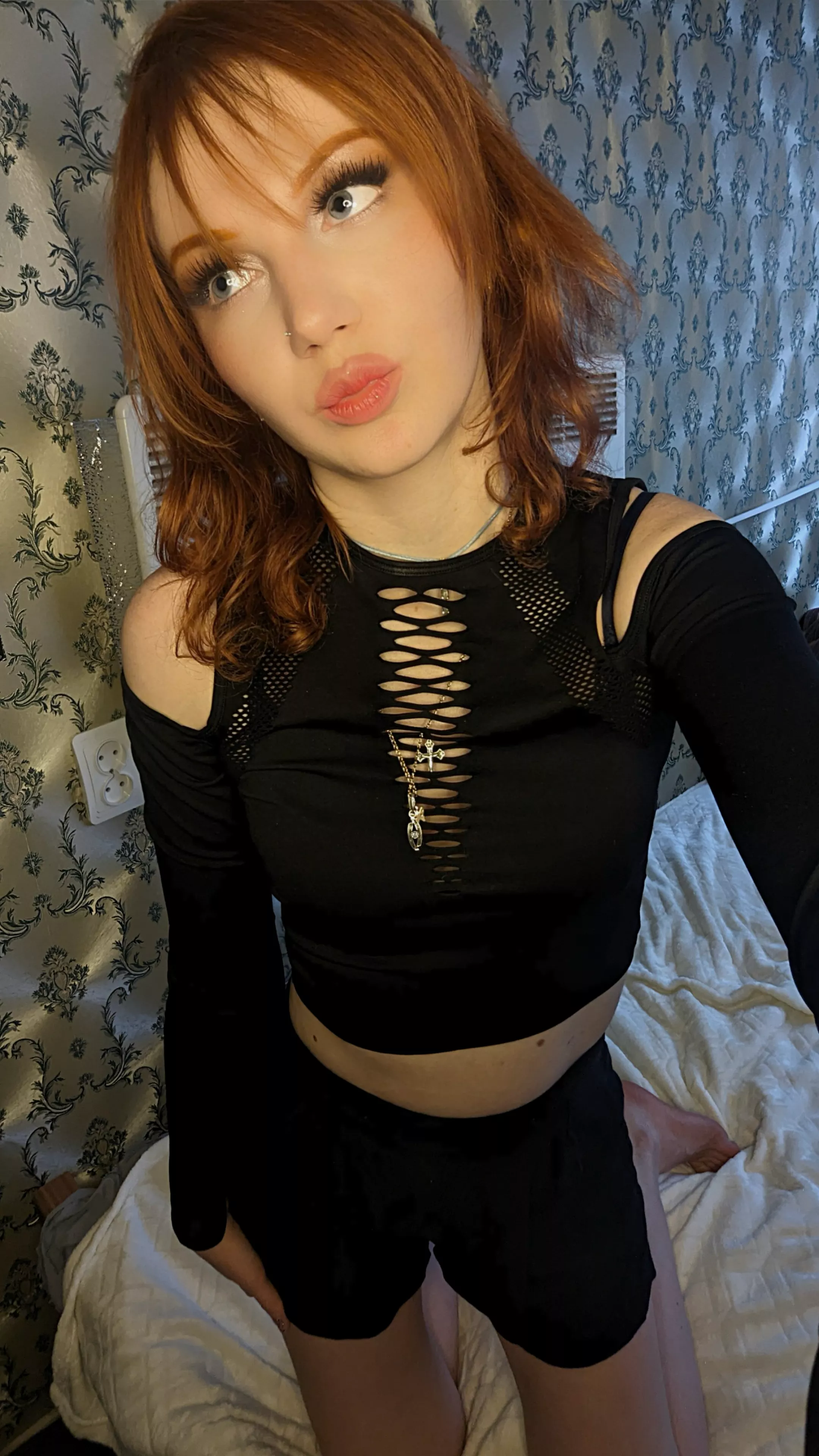 I don't usually go w older men, but i've been crushing on you since i was a kid