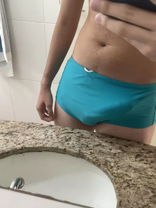 Let’s go to the pool 😁