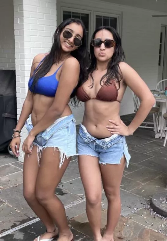 [2] Indian Bikini College Girls
