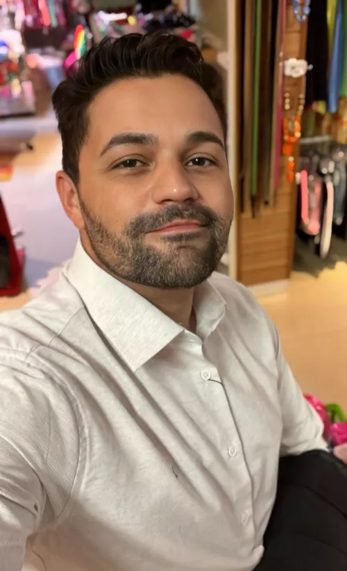 Hey guys! Who else loves buying new clothes? 😝