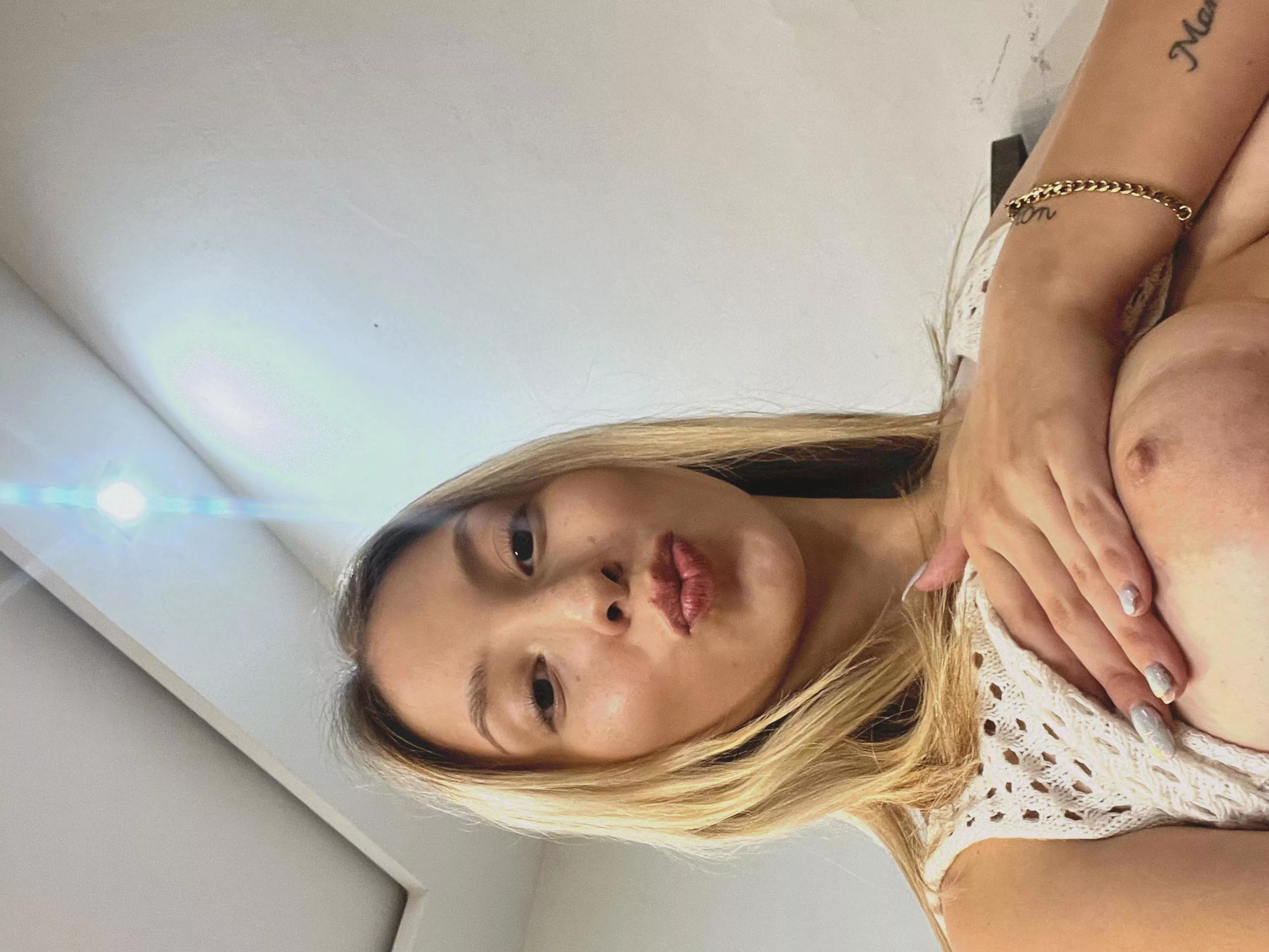 I like to be eaten by handsome guys