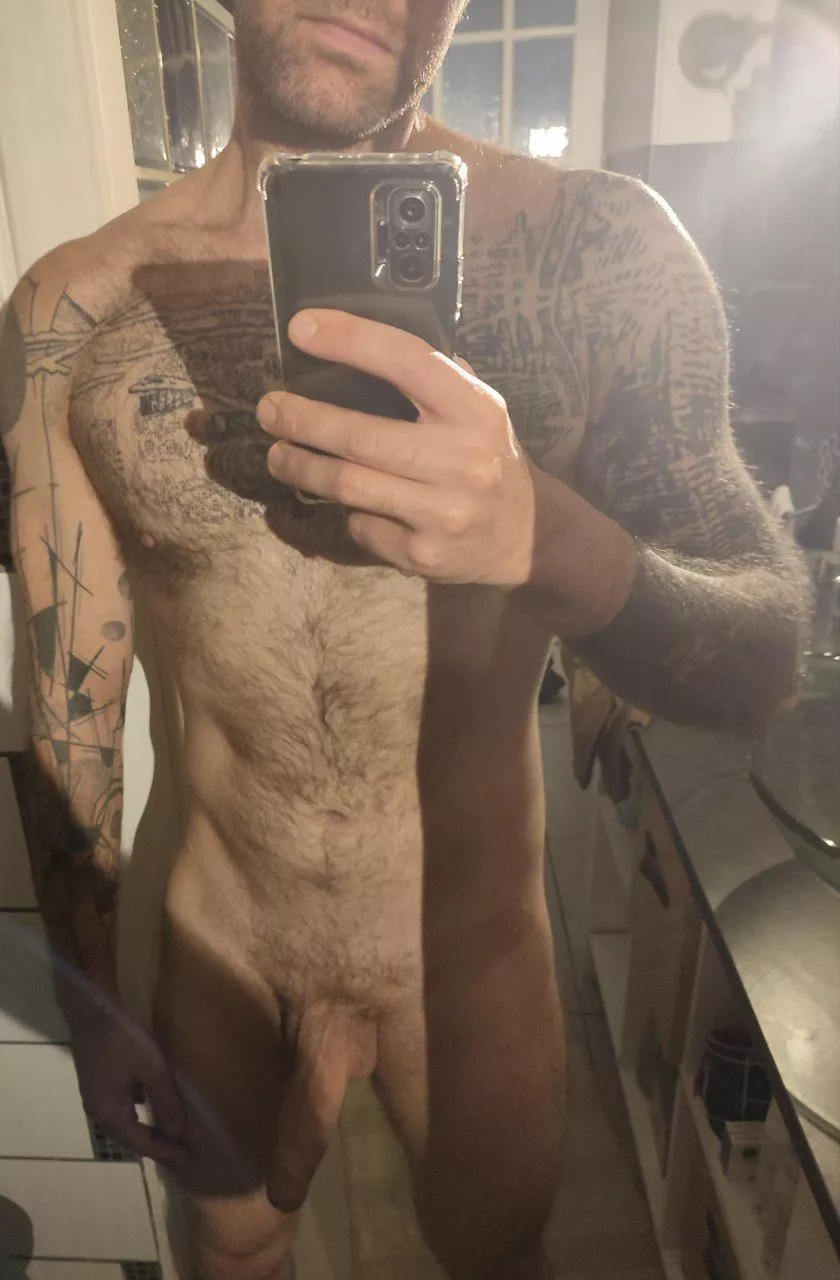 I love posting here. And I'm terribke with titles 