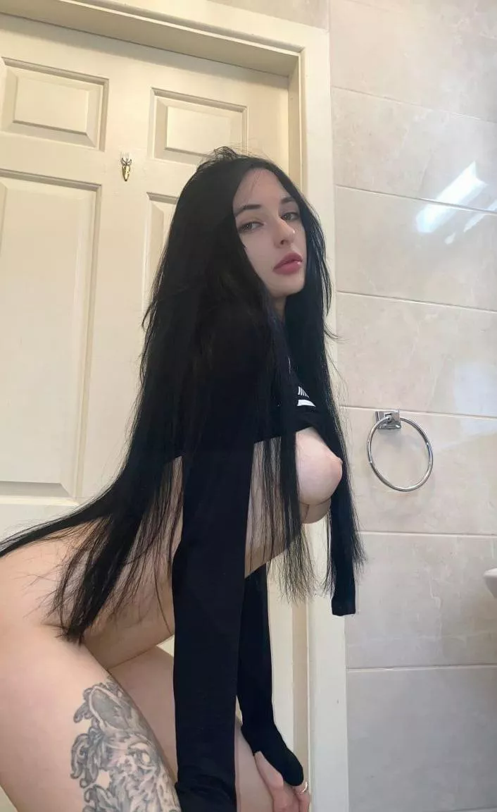 I'm the kind of girl you finish inside