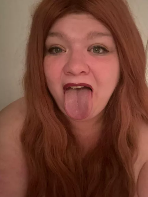 Is my face pretty enough for your cum?