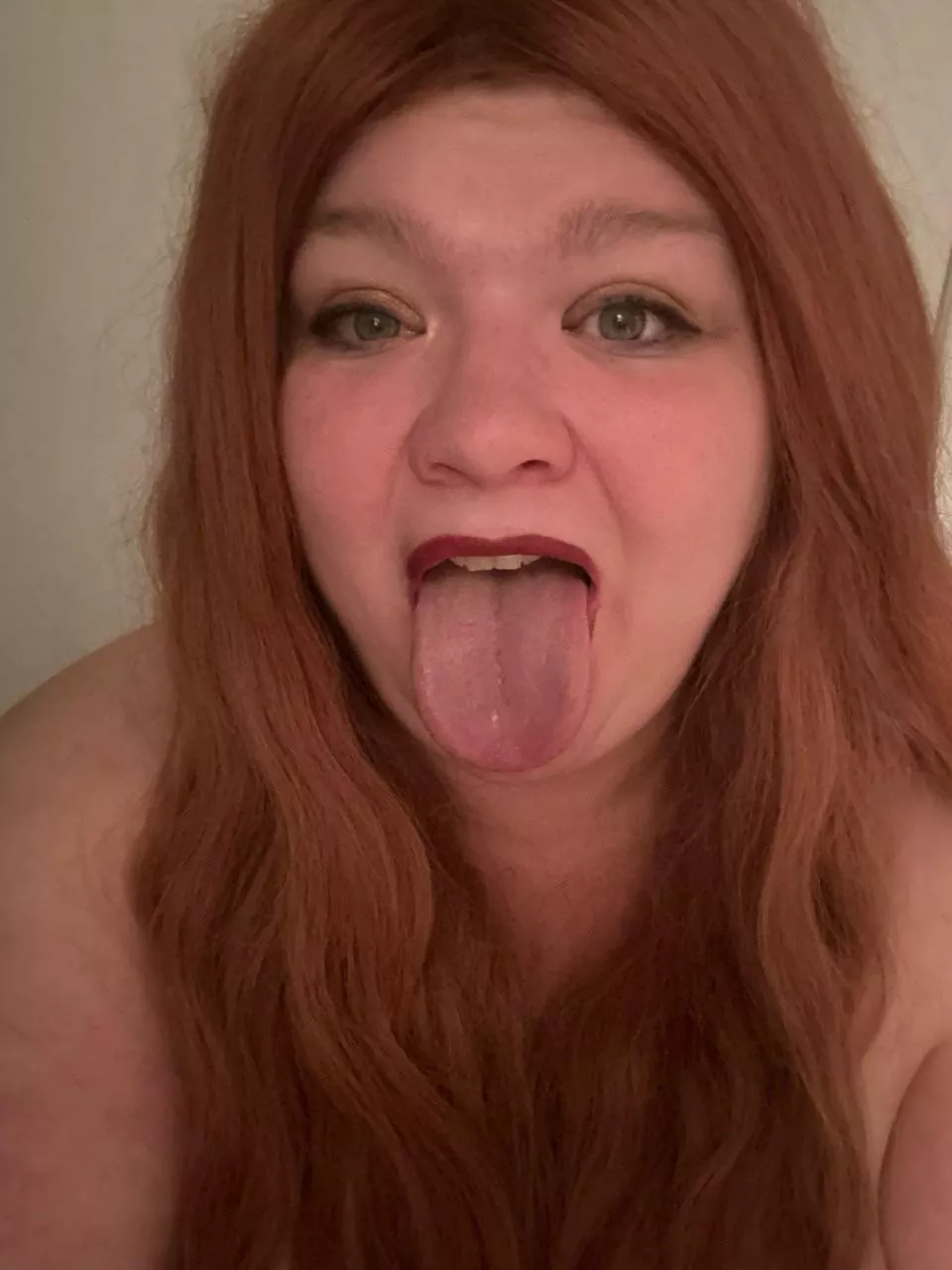 Is my face pretty enough for your cum?