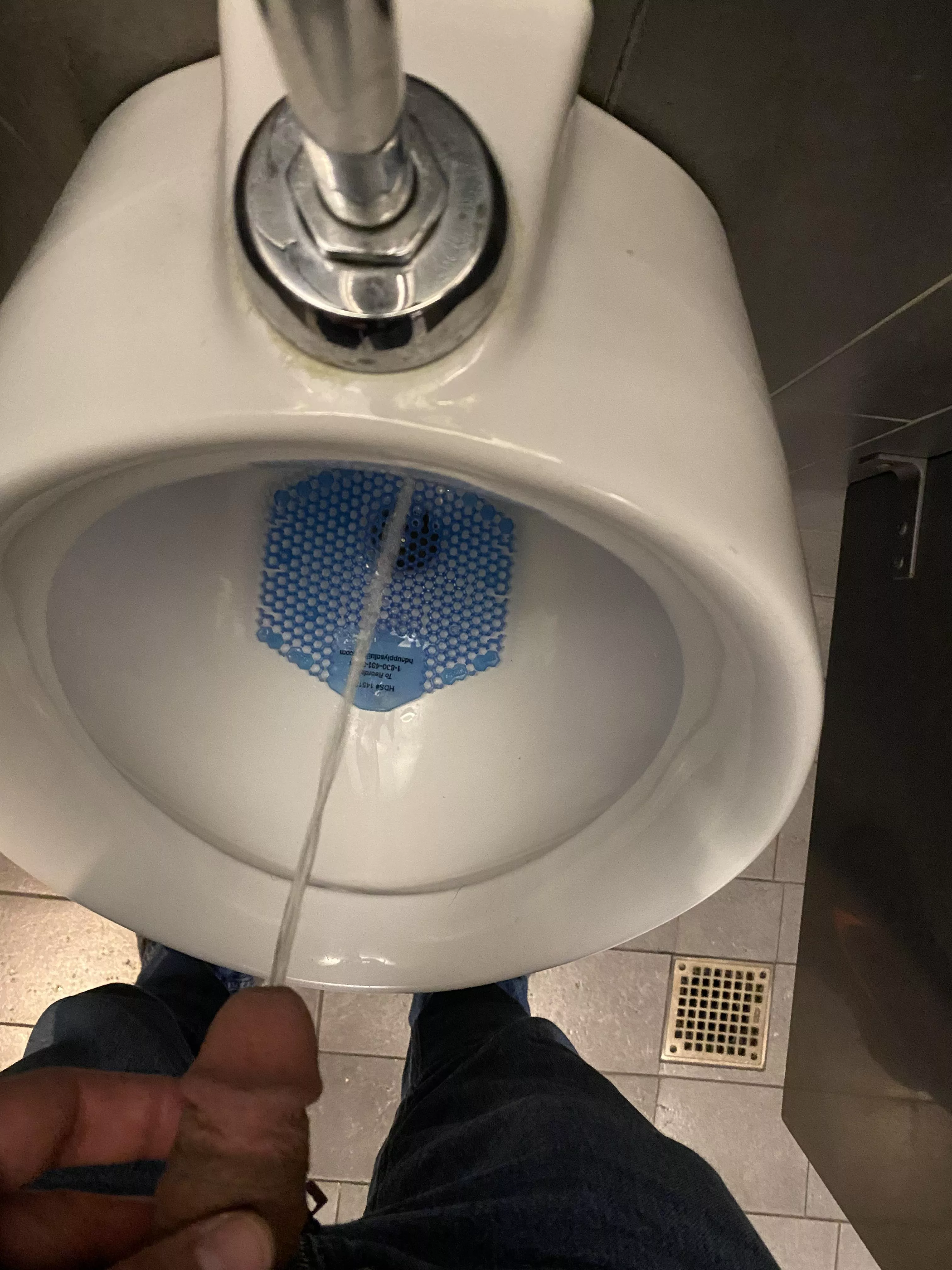 Love peeing in public places