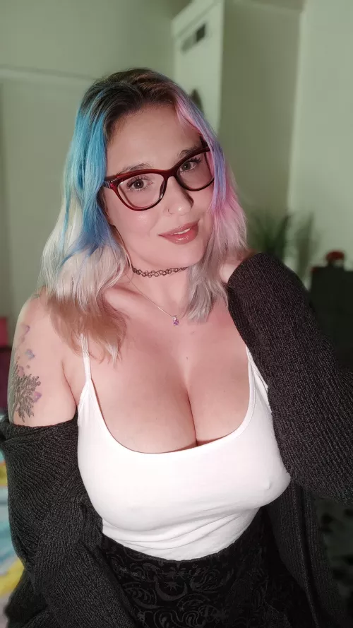 My thick body wants all your cum