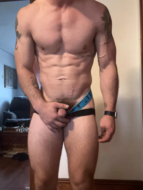 Nobody expects a dick so small 