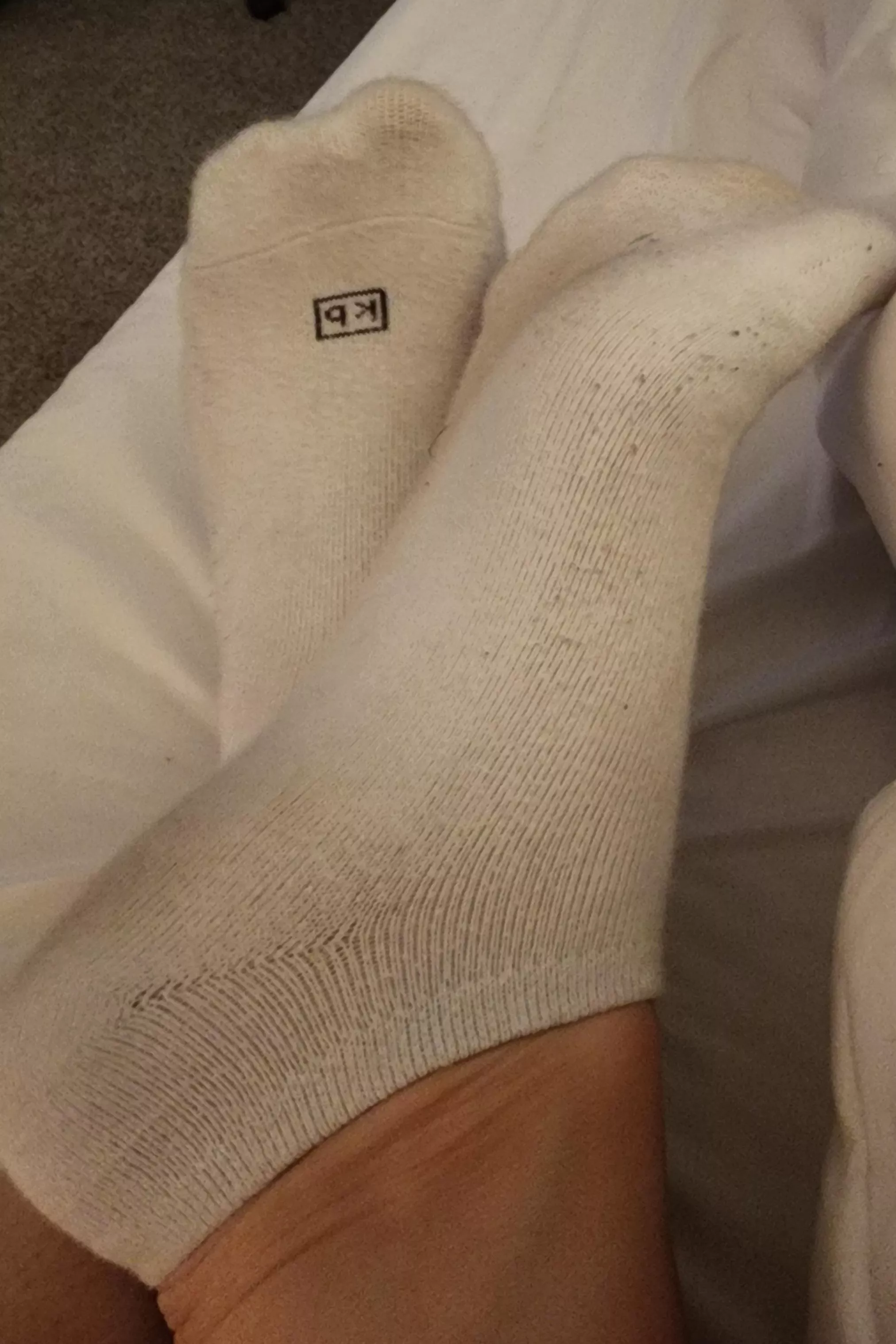 PinkPony is back! DM me, they will go [f]ast 🥰🥰