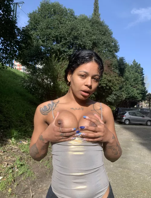 The best way to hail a taxi