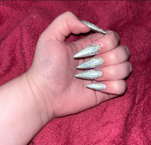 The brighter the nails, the badder the bitch
