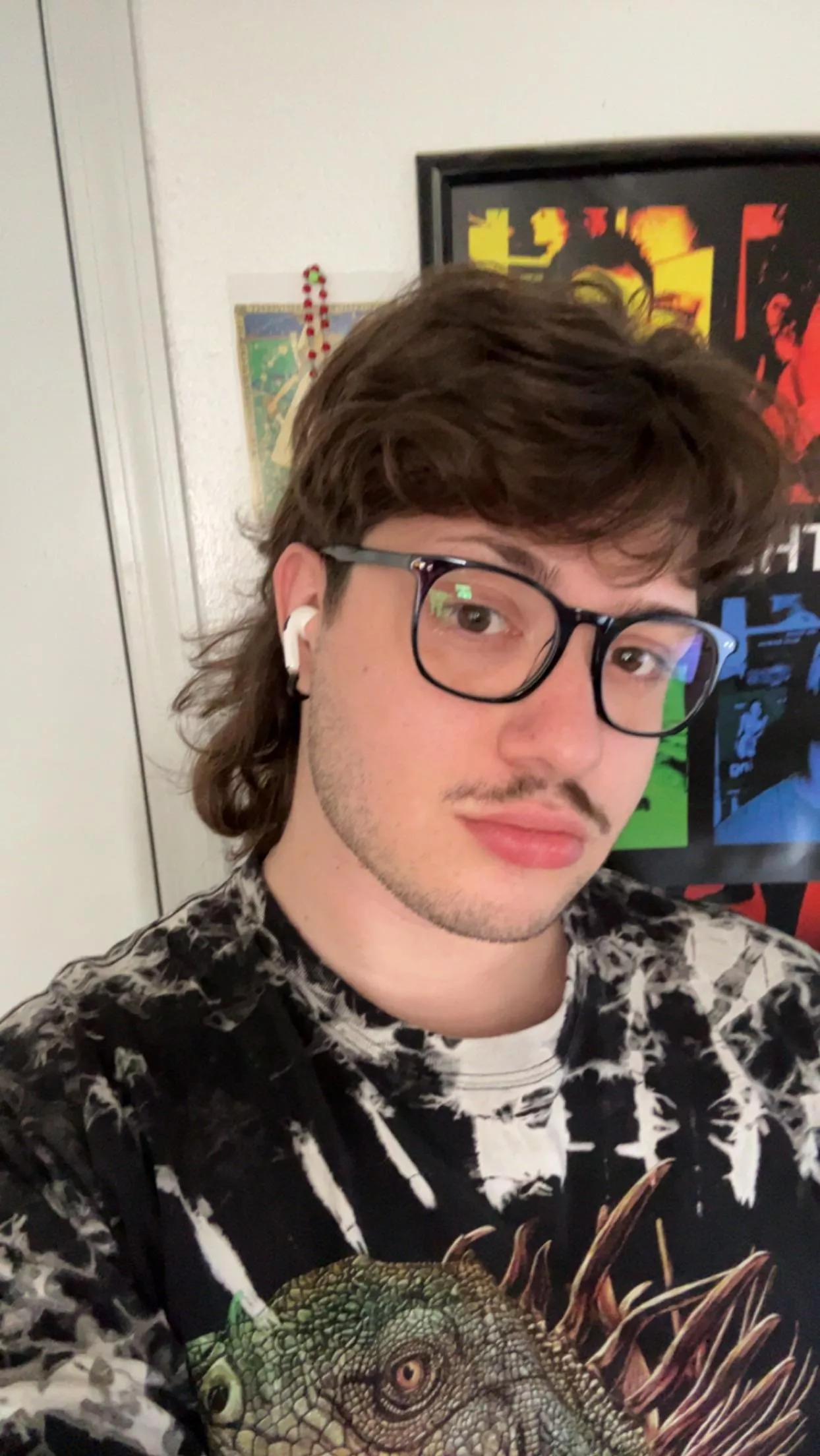 25 looking for new friends to play games with ! 