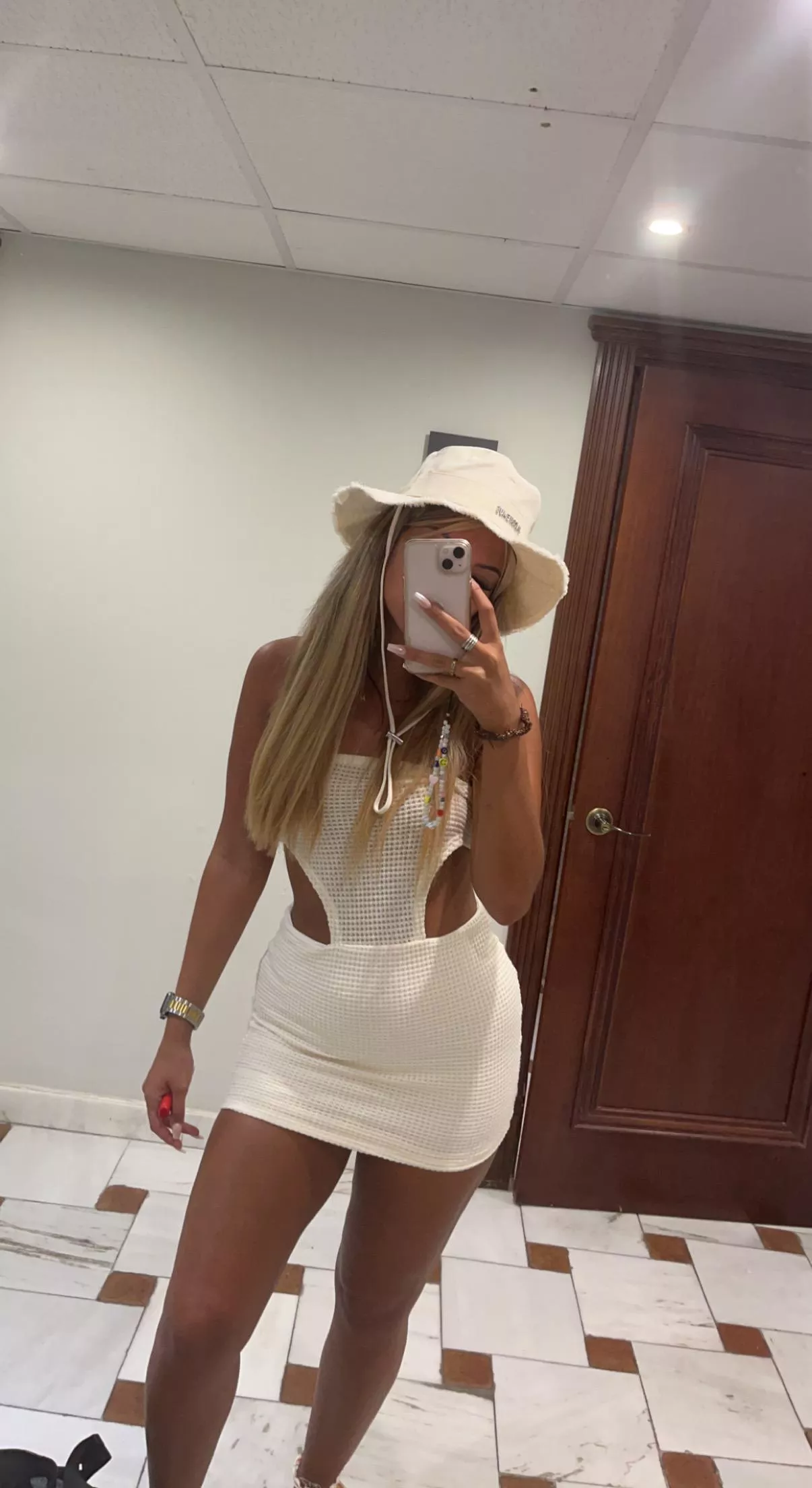 Does white suit me?🤍