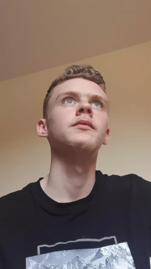 I feel like shit but that won't stop me from playing!