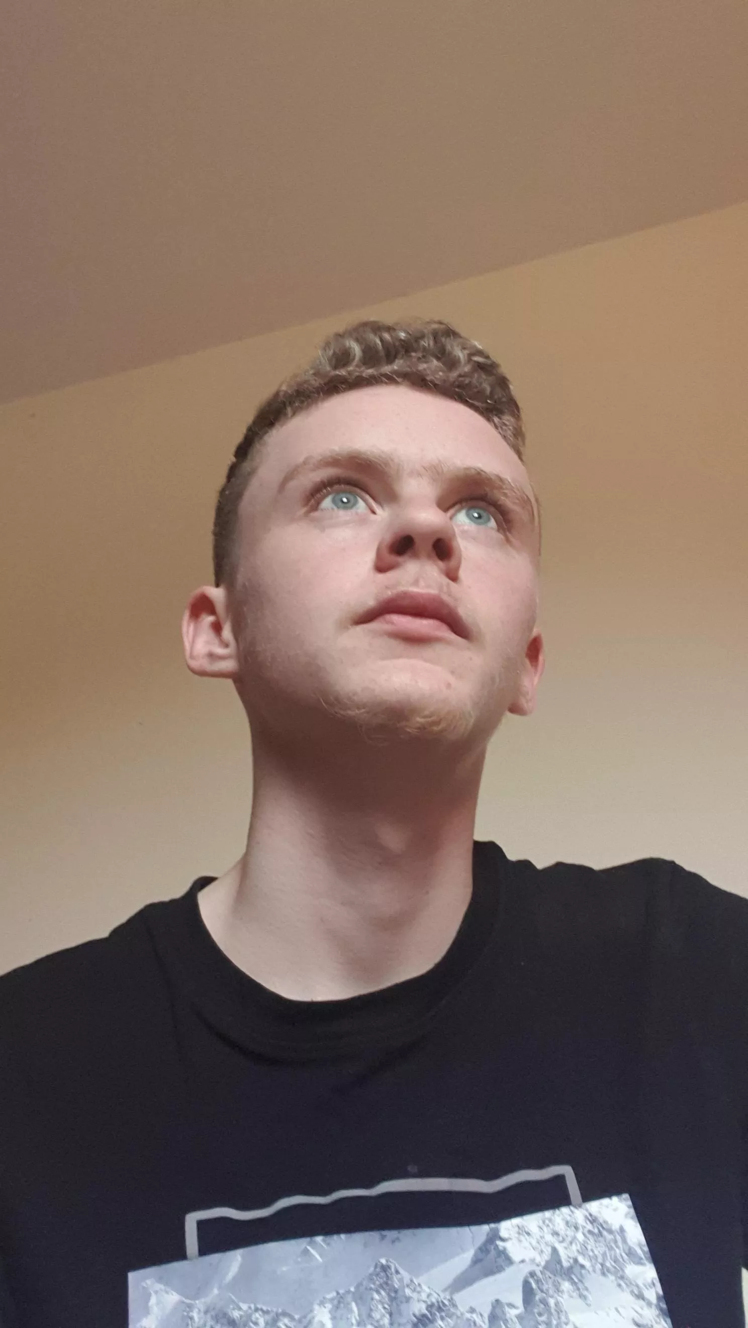 I feel like shit but that won't stop me from playing!