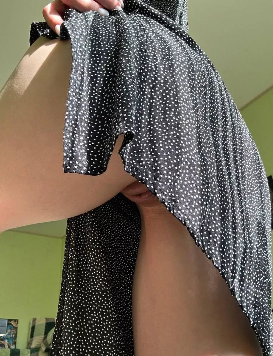 My movements emphasize the femininity and elegance of my figure