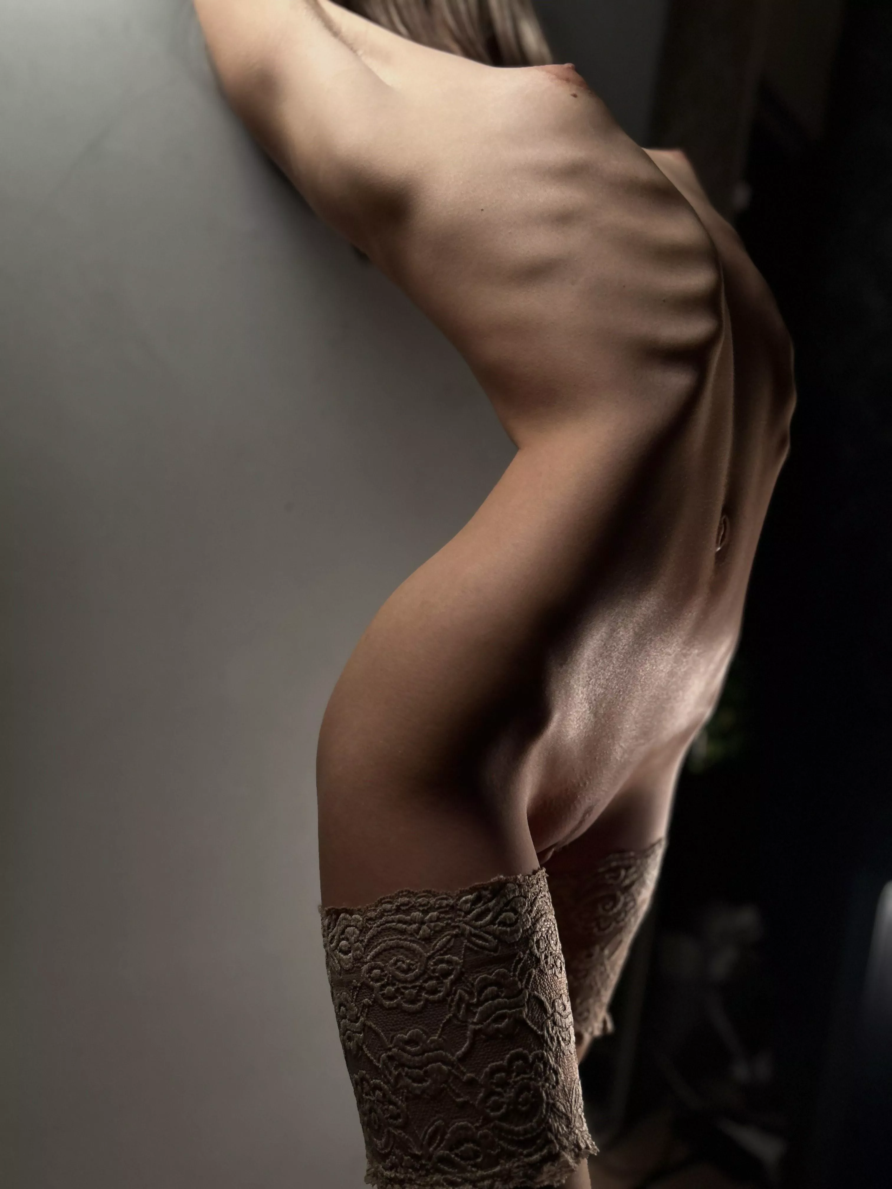 Perfect pose to show you my ribs