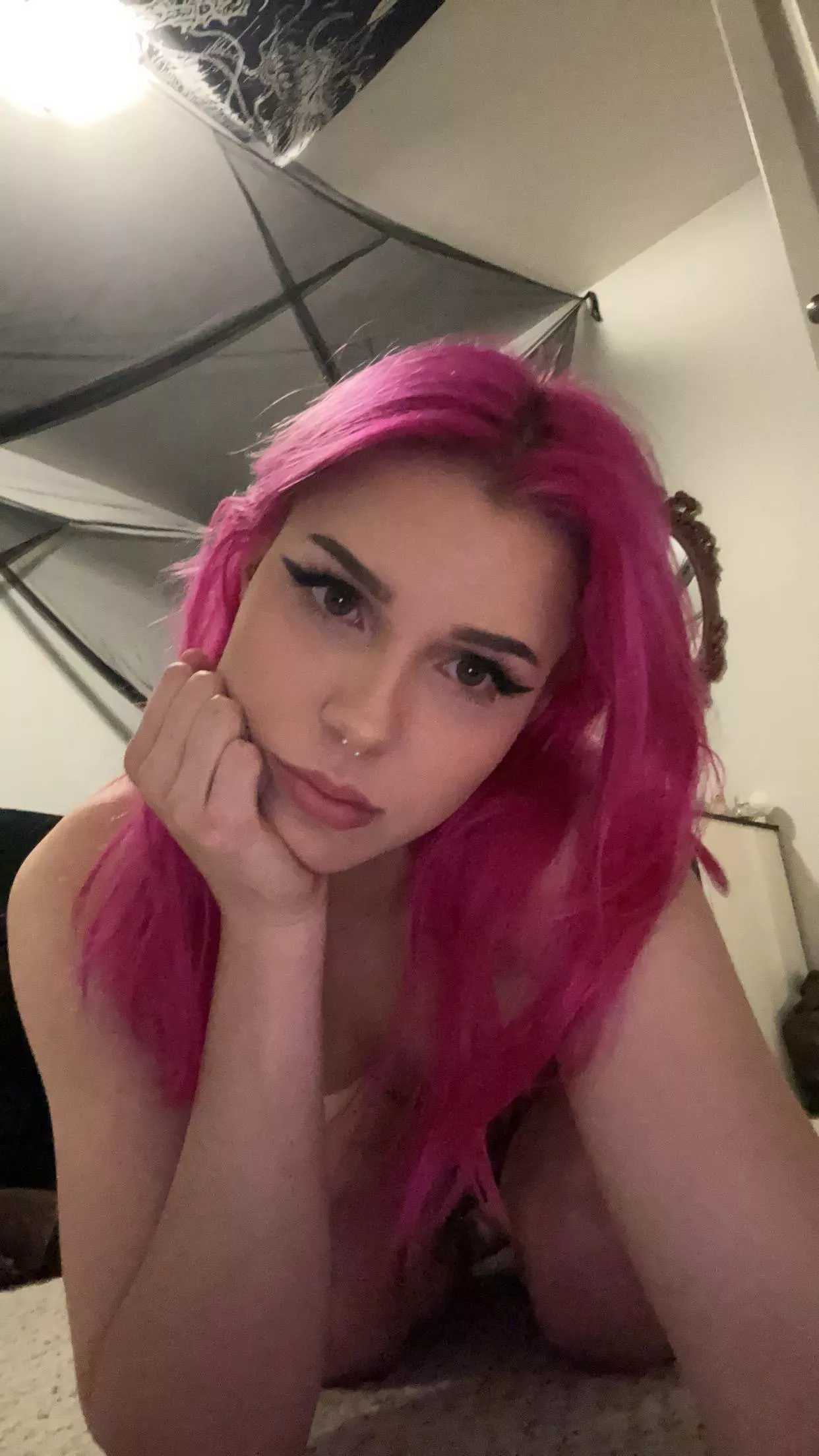 pov: I'm bored at home and you too... how we solve this? 18F