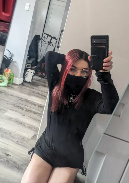 Thinking about dressing like this for a convention this weekend... I'm kinda scared though...