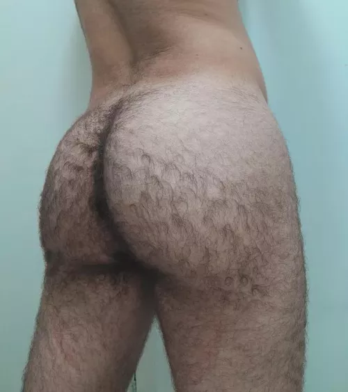 Used to be self conscious about the hair a while ago. Now I've learned to embrace it :)