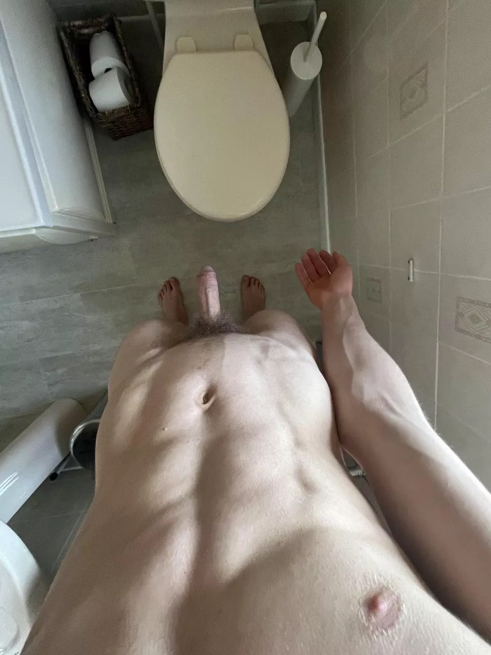who likes my soft cock and veins ;)