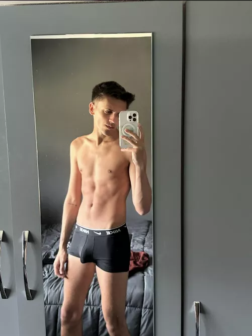 [18] tell me what you’re thinkin  