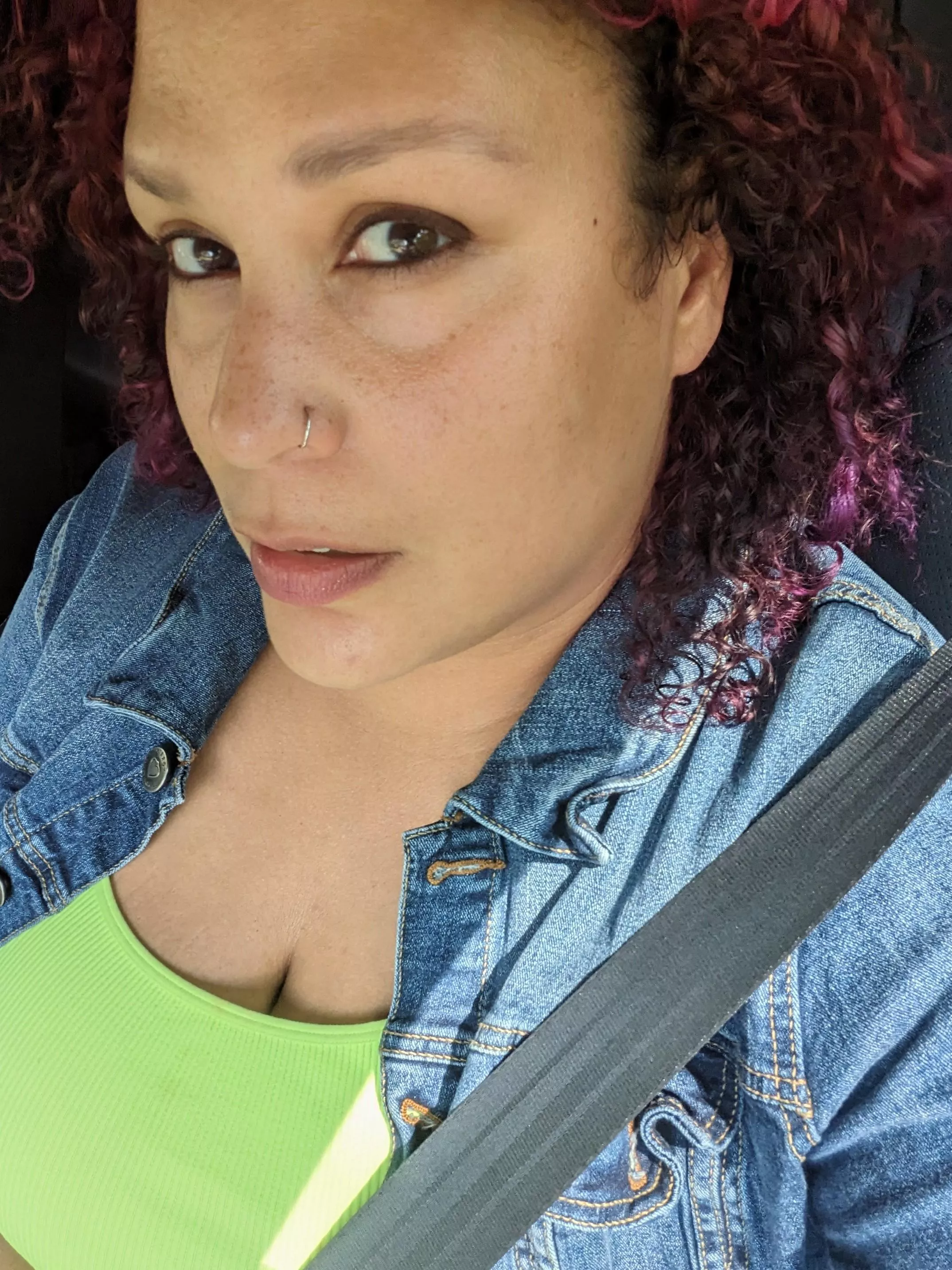 Do you like when shirts give you a tiny look at my cleavage? 