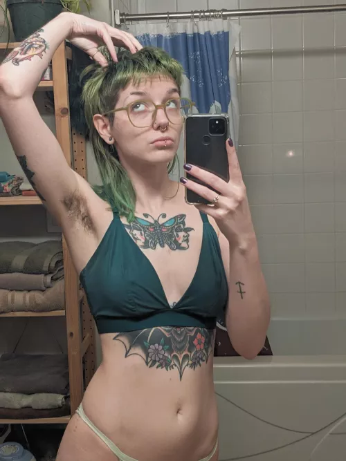 Dye my pits to match my mullet?👀