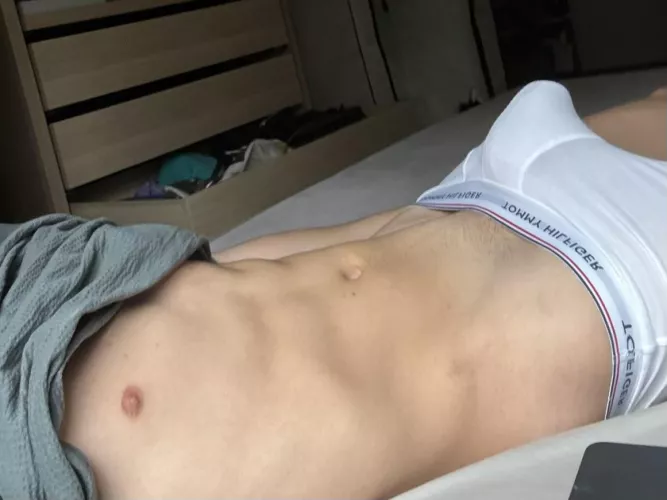 first day we are roommates and we see me what are first words you say... m18