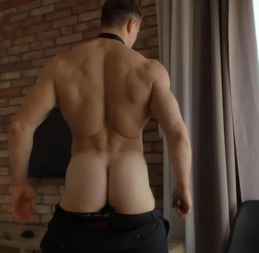 Forgot to put my pants on 😏