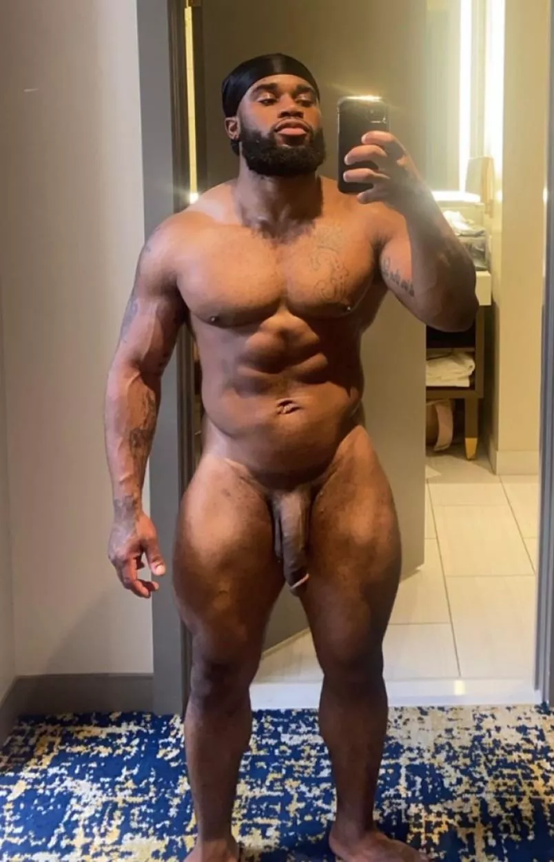 I love hotel mirrors 