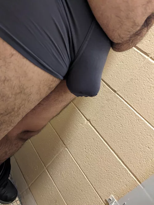 I love how my bulge looks in this briefs 😍