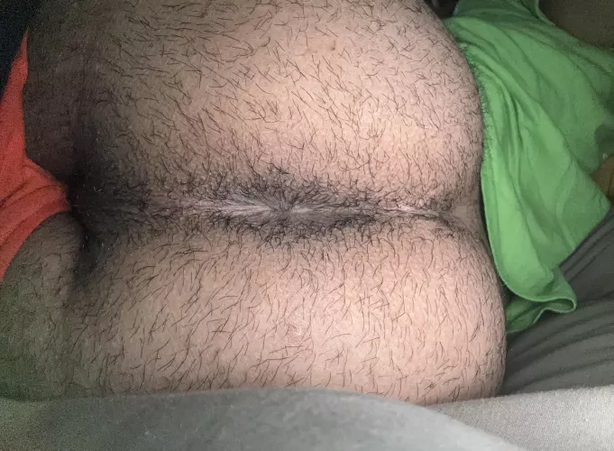 i trimmed a week ago and it’s already back to this 😅